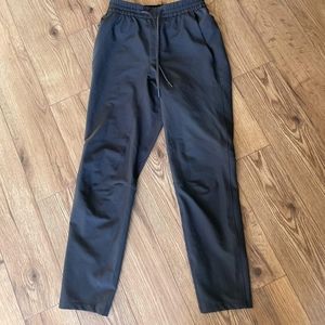 Lululemon License to Train, XS, Obsidian, 27"